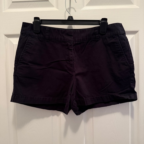 LOFT Black Shorts Size 8 - Picture 1 of 3